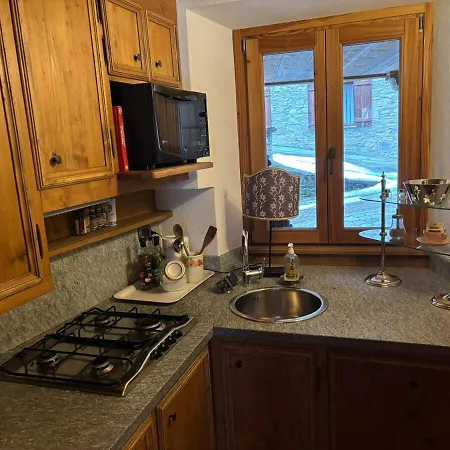 Courmayeur Cozy Nest Apartment *
